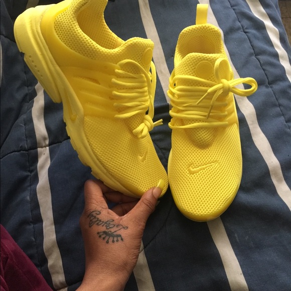 yellow nike prestos